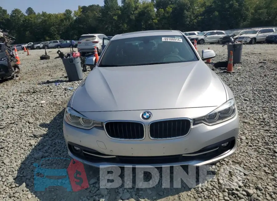 WBA8E3G5XGNT26437 Photo# 5