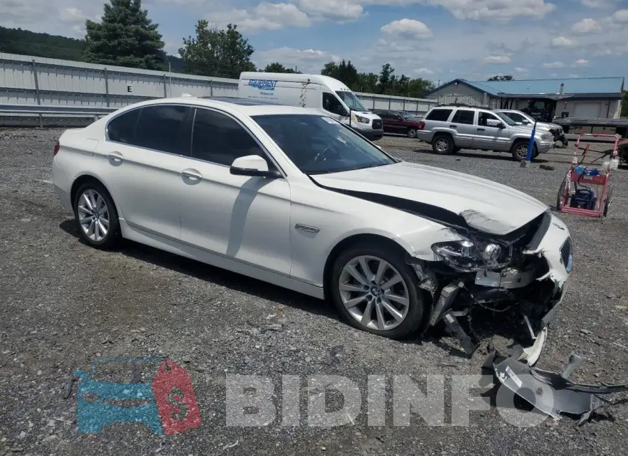 WBAFV3C55GD687559 Photo# 4