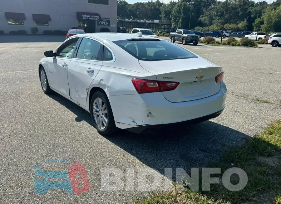 1G1ZD5ST3JF132189 Photo# 3