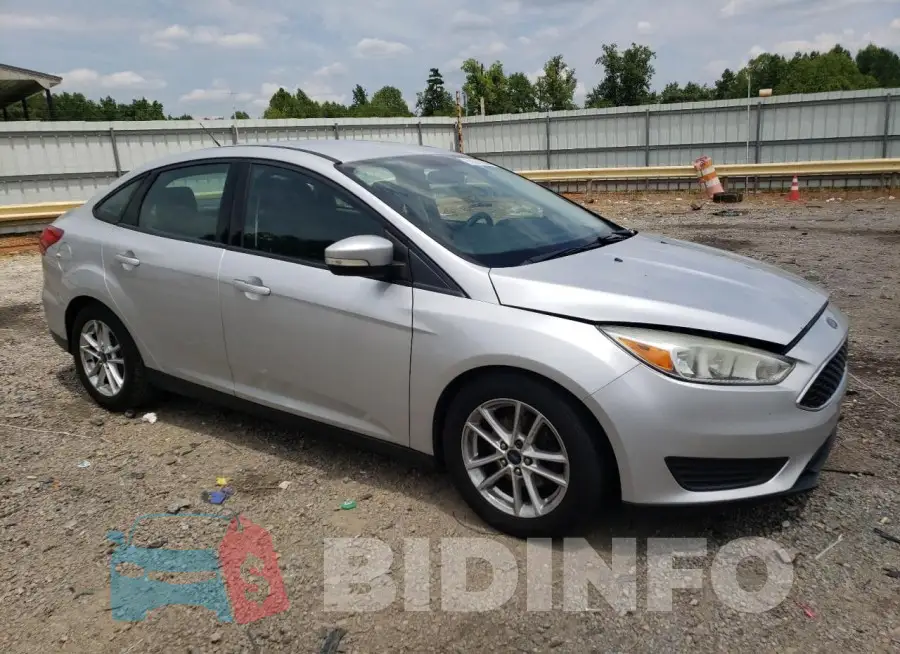 1FADP3F26FL276882 Photo# 4