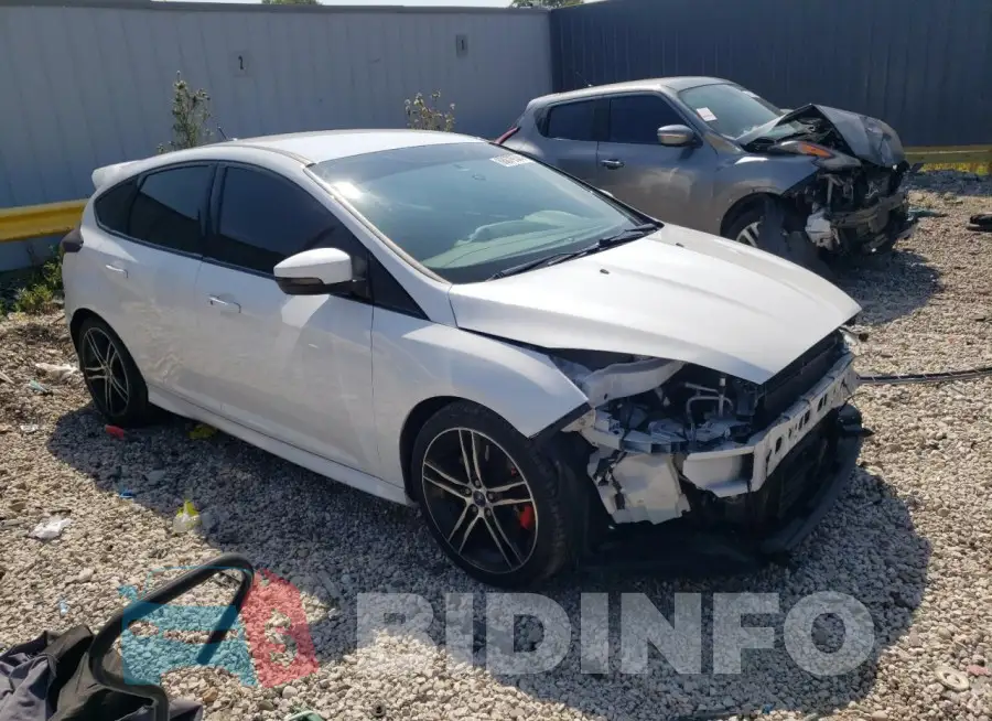 1FADP3L93GL288572 Photo# 4