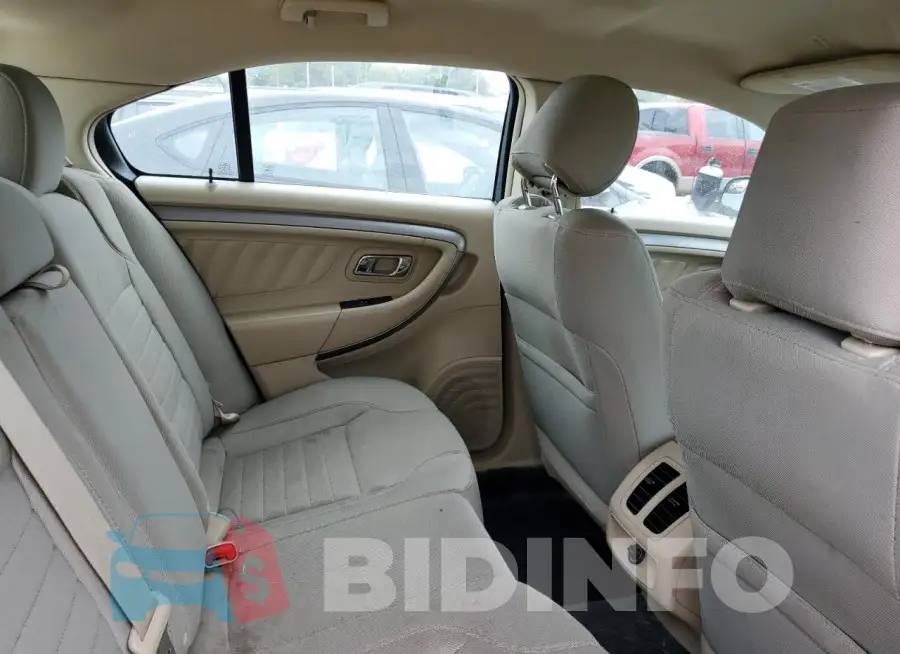 1FAHP2D80FG172870 Photo# 10