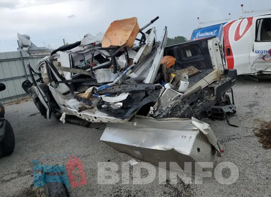 1FT7W2B66JEB97917 Photo# 2