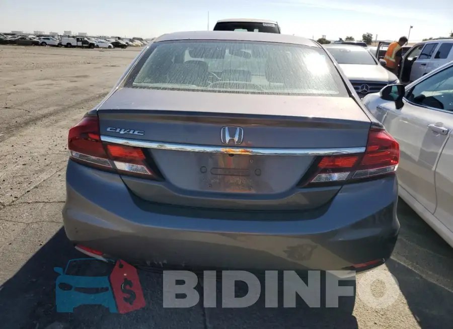 19XFB2F82FE702804 Photo# 6