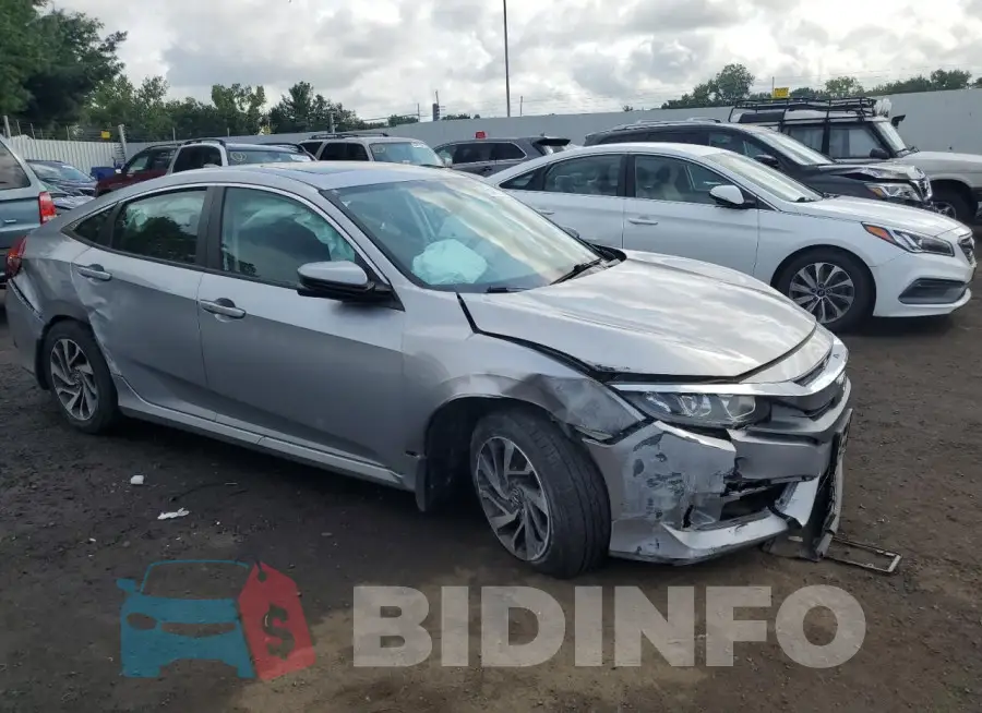 19XFC2F70HE217200 Photo# 4
