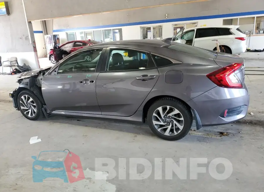 19XFC2F71HE004935 Photo# 2