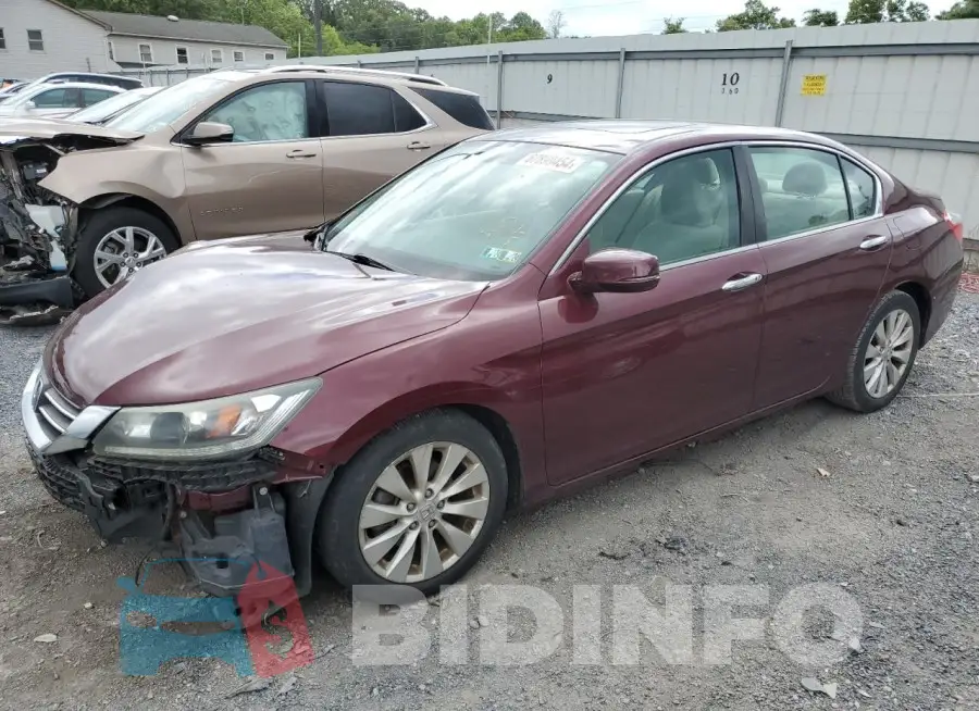 1HGCR2F73FA165256 Photo# 1