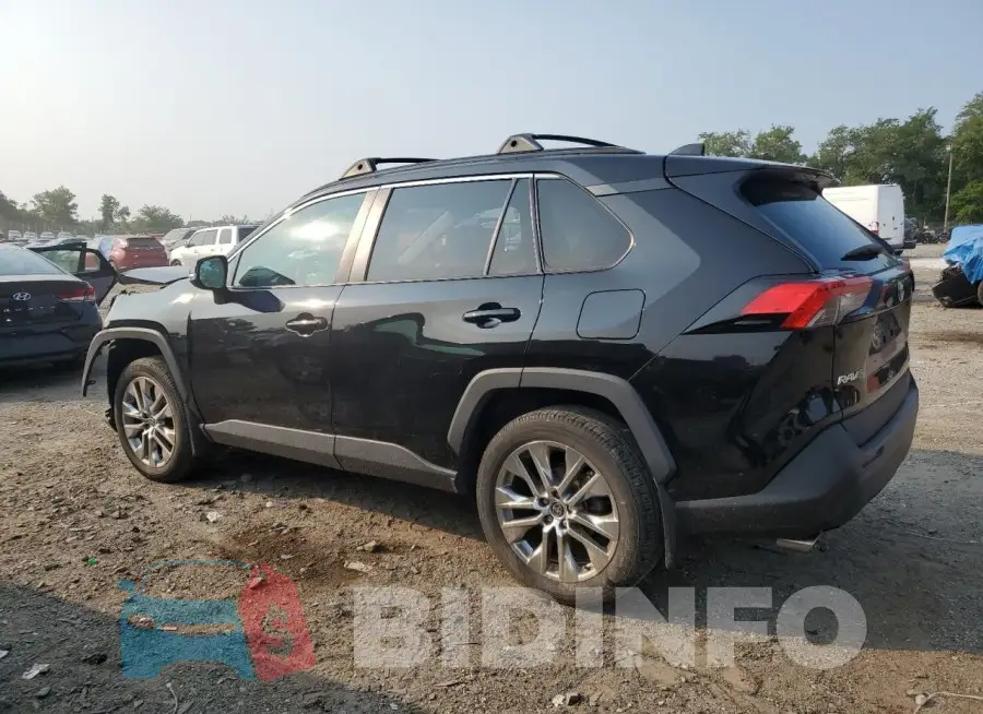 2T3A1RFV4MC188582 Photo# 2