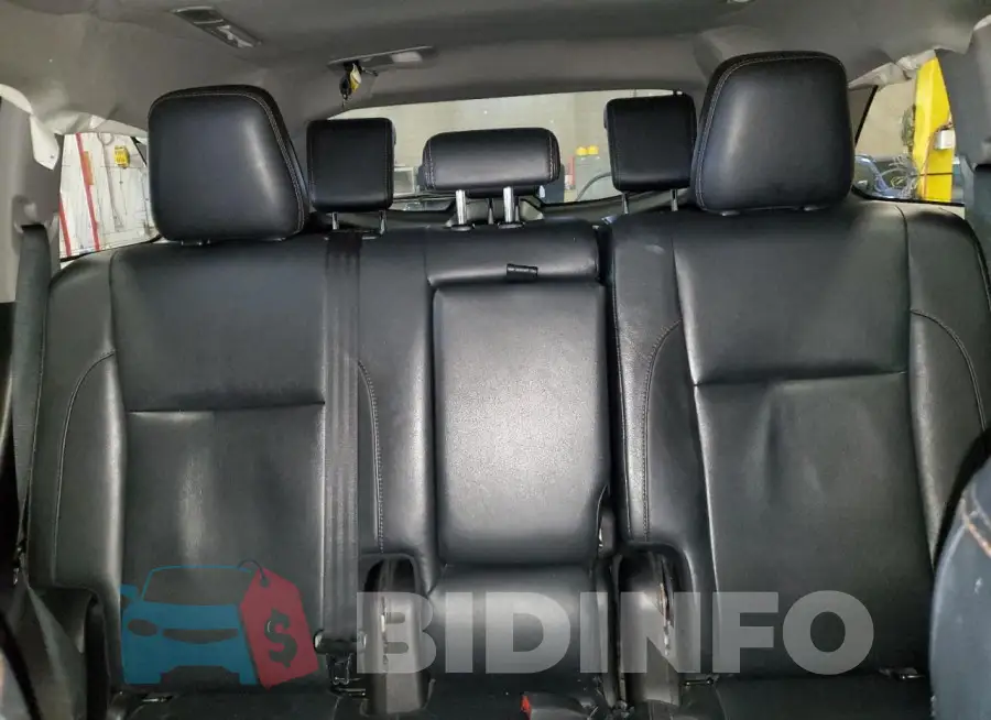 5TDJZRFH2JS812877 Photo# 10