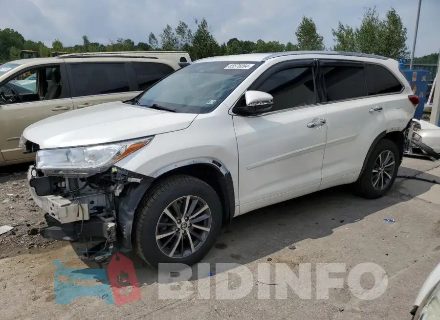5TDJZRFH3JS809132 Photo# 1