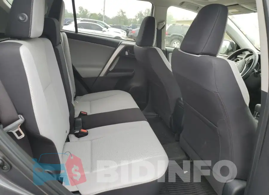 JTMRFREV7JD241255 Photo# 11