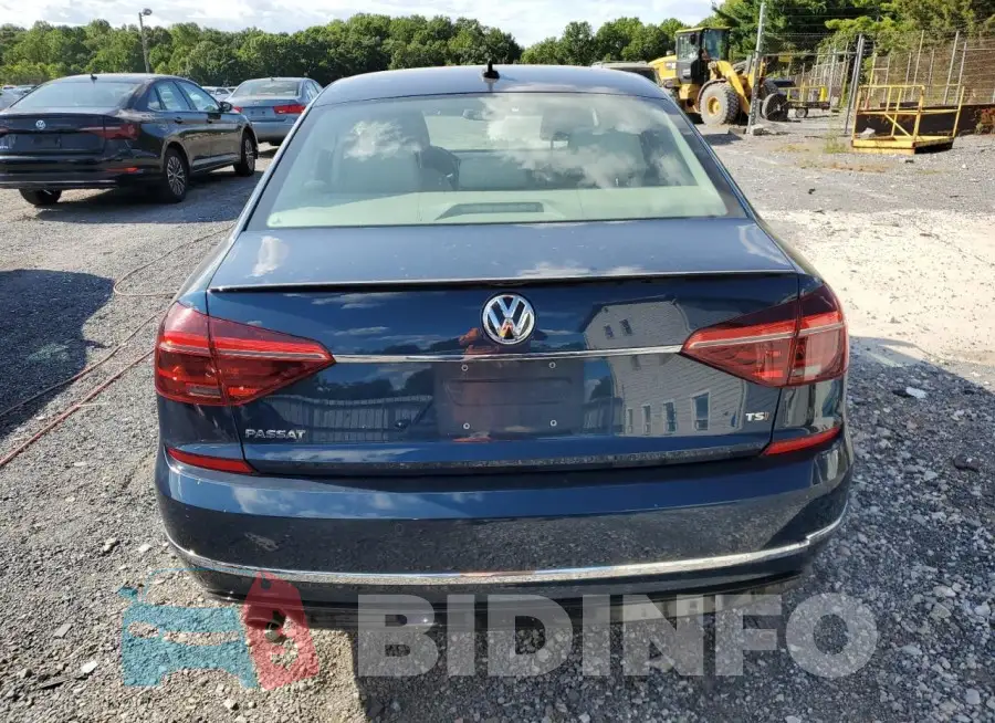 1VWMA7A33KC002890 Photo# 6