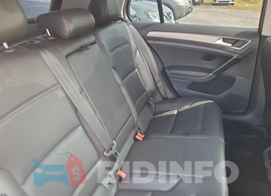 3VW217AU5FM009277 Photo# 6