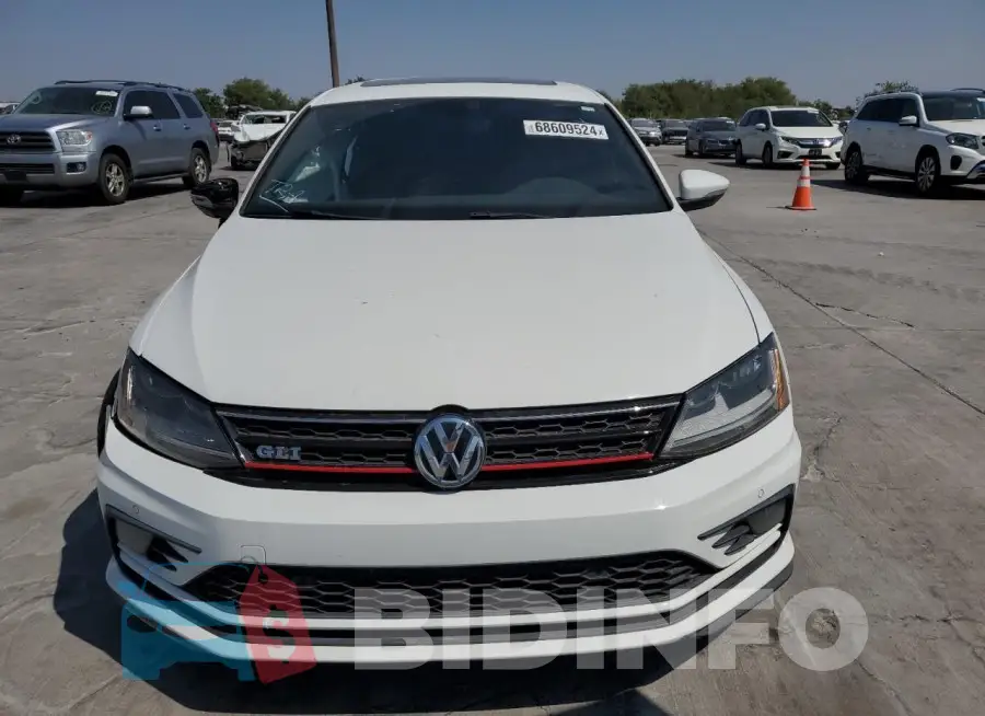 3VW4T7AJXHM339413 Photo# 5