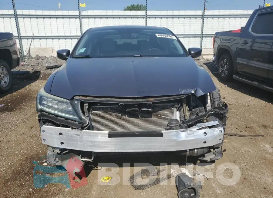 19UDE2F71HA003192 Photo# 5