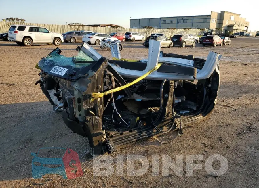 1GT49PE76NF205073 Photo# 1
