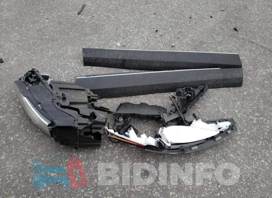 JN8BT3CBXPW198483 Photo# 13