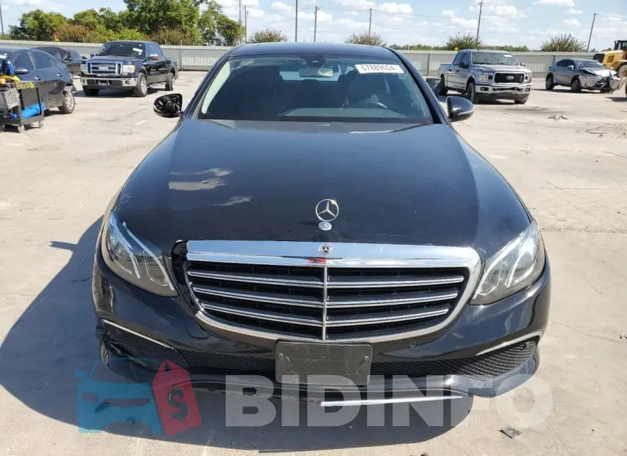 WDDZF4JB1HA288524 Photo# 5