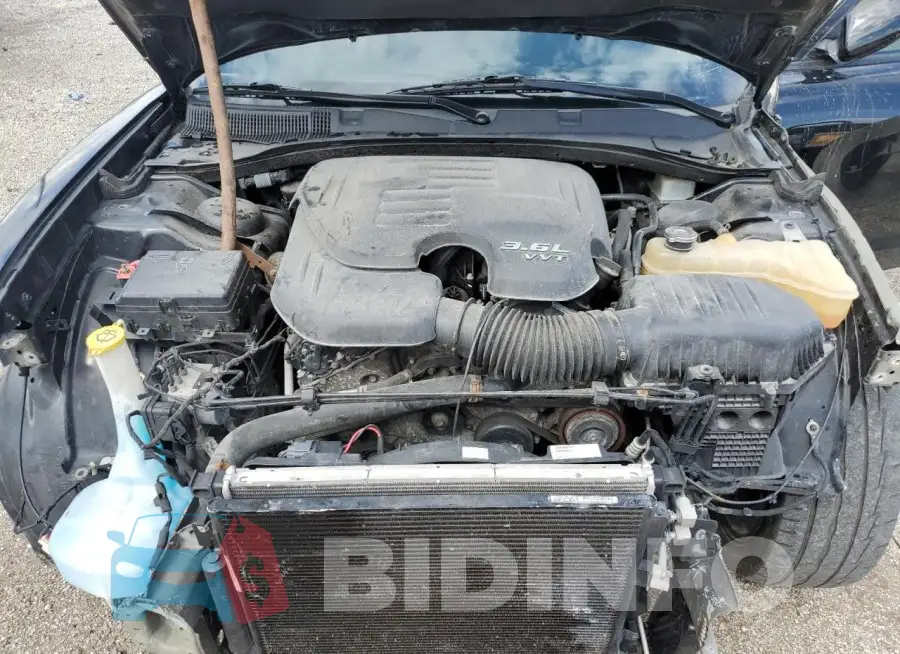 2C3CDXHG8KH690546 Photo# 11