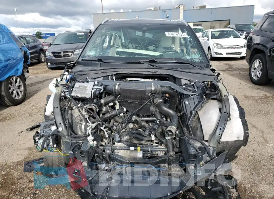 5LM5J9XC3MGL09426 Photo# 5