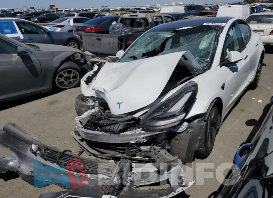 5YJ3E1EB8NF240307 Photo# 1