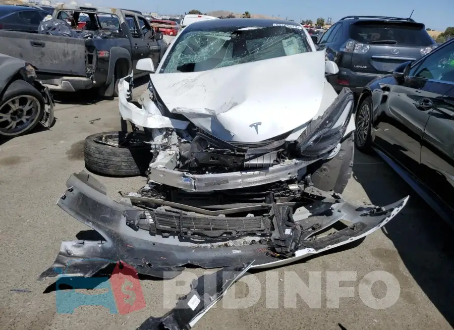 5YJ3E1EB8NF240307 Photo# 5