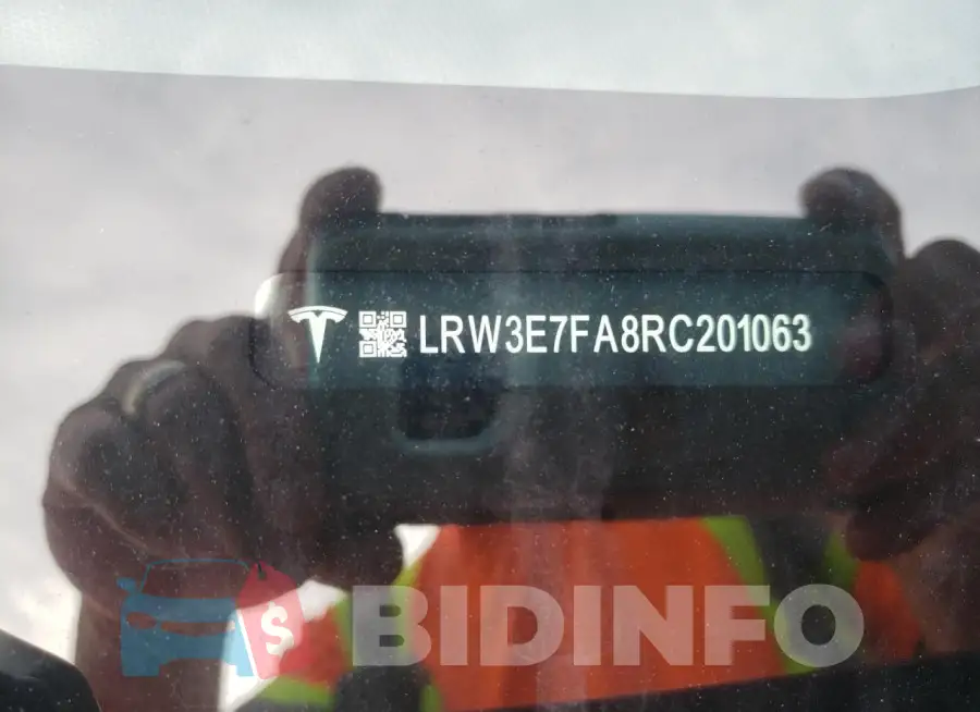 LRW3E7FA8RC201063 Photo# 12
