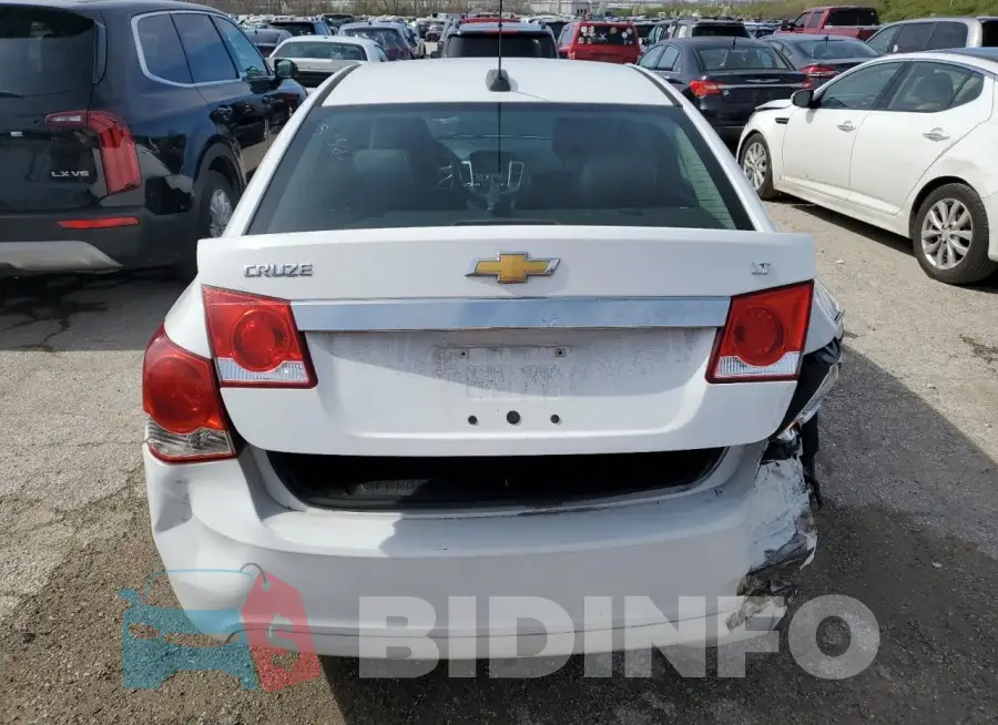1G1PE5SB4F7214204 Photo# 6