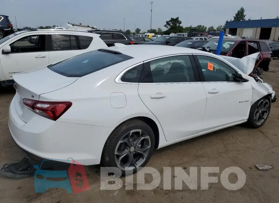 1G1ZD5ST2NF176545 Photo# 3