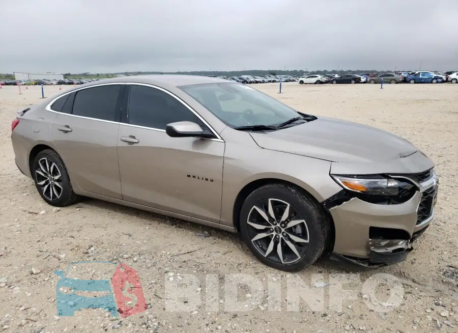 1G1ZG5ST3RF158732 Photo# 4