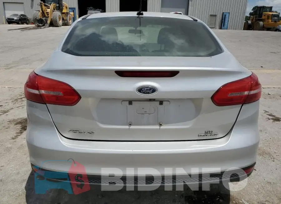 1FADP3F27FL370219 Photo# 6