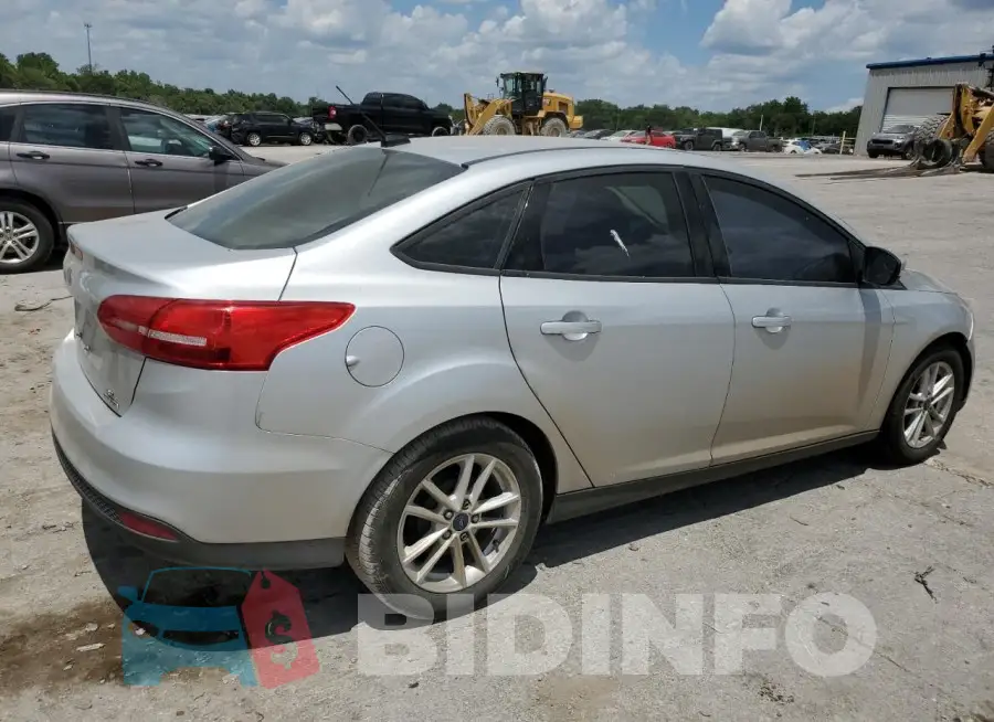 1FADP3F27FL370219 Photo# 3