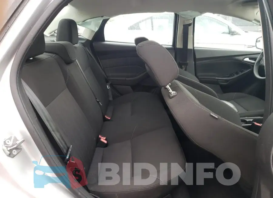 1FADP3F28FL249585 Photo# 10
