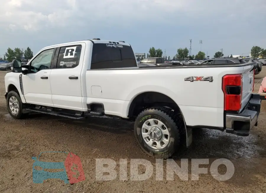 1FT8W3BN1PED31422 Photo# 2