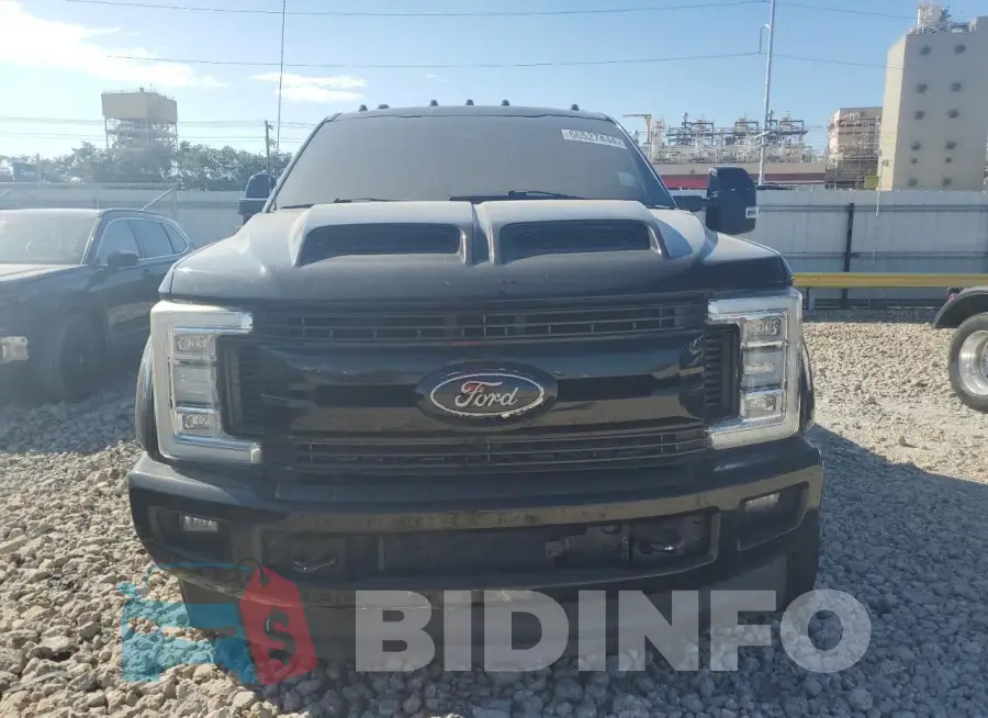 1FT8W3DT5JEB03541 Photo# 5