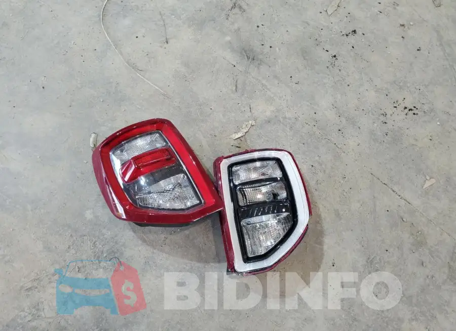 3FMCR9B66NRD83289 Photo# 13