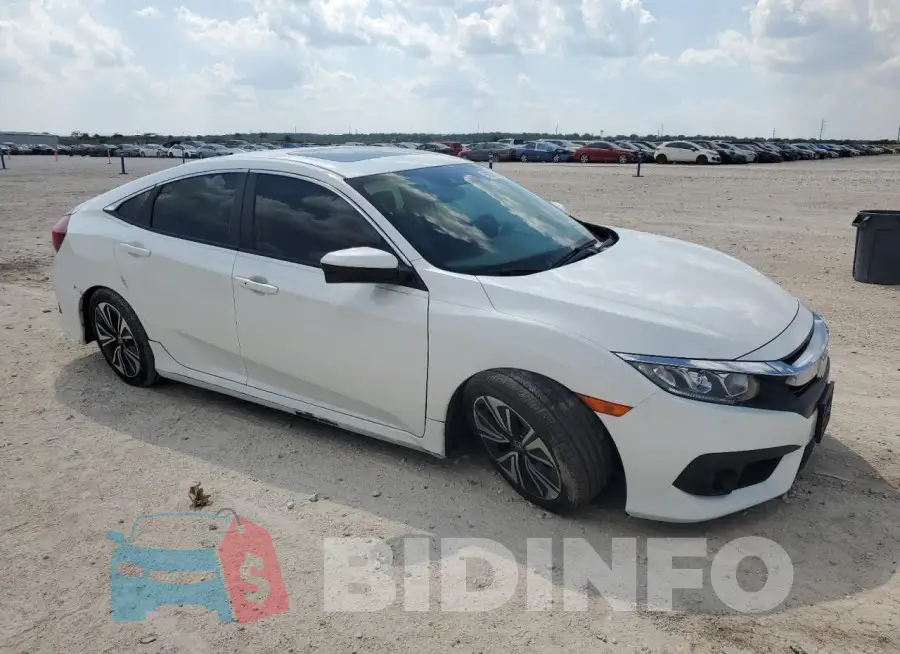 19XFC1F87HE029745 Photo# 4