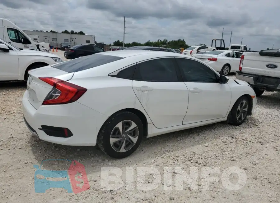 19XFC2F68KE032116 Photo# 3