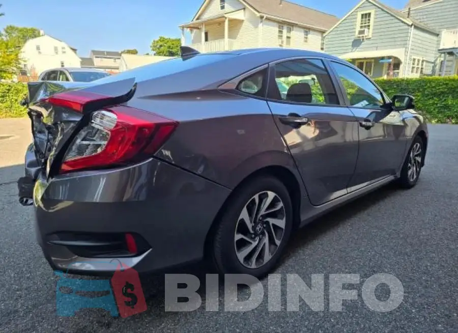 19XFC2F70HE222803 Photo# 4