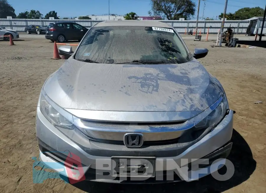 19XFC2F72GE223515 Photo# 5