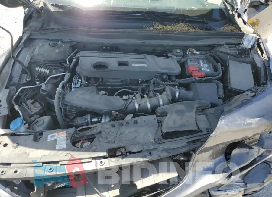 1HGCV2F32KA031549 Photo# 11