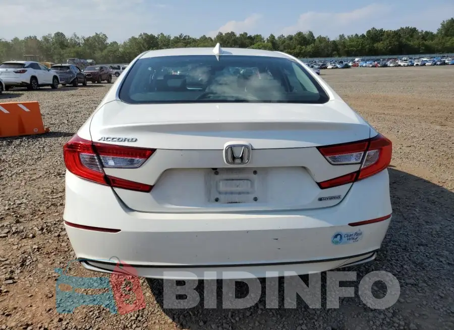 1HGCV3F43JA006818 Photo# 6