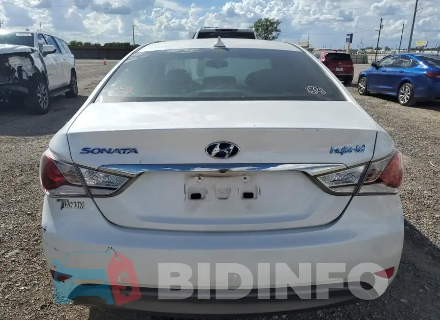 KMHEC4A43FA131377 Photo# 6