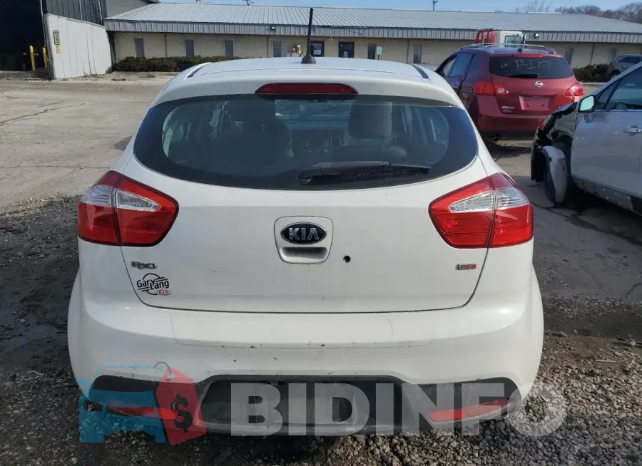 KNADM5A30F6516745 Photo# 6