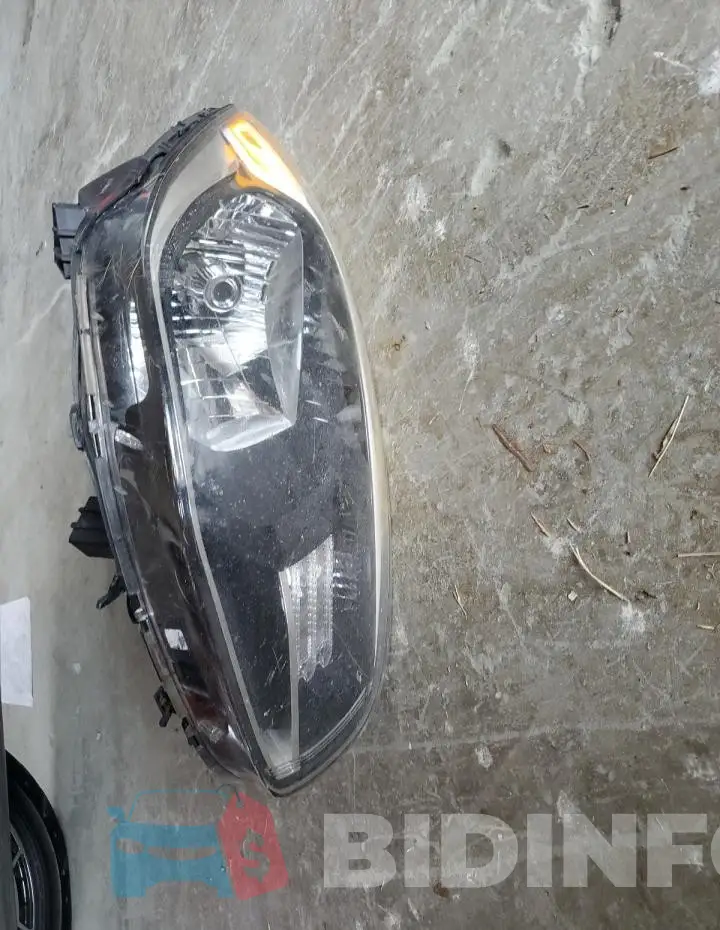 KNDJN2A27G7276985 Photo# 12