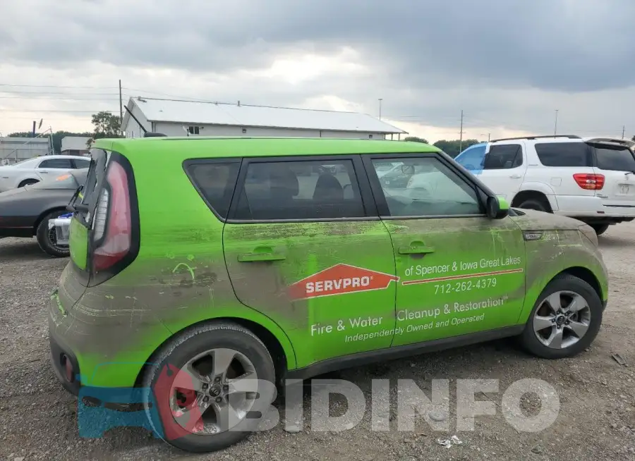 KNDJN2A27J7540262 Photo# 3