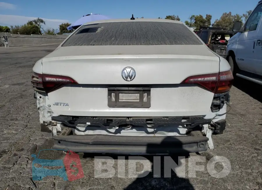 3VWCB7BUXKM139761 Photo# 6