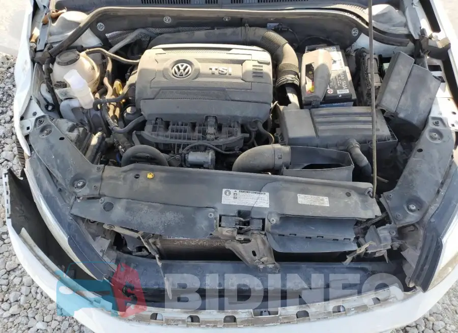 3VWD17AJ2JM220685 Photo# 11