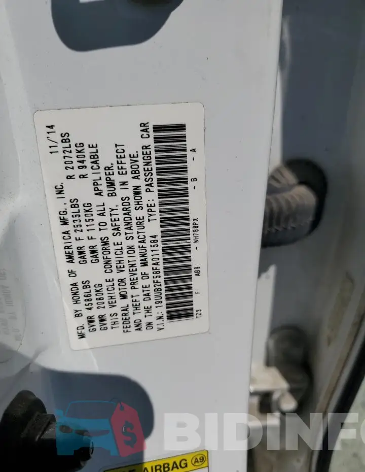 19UUB2F58FA011584 Photo# 12