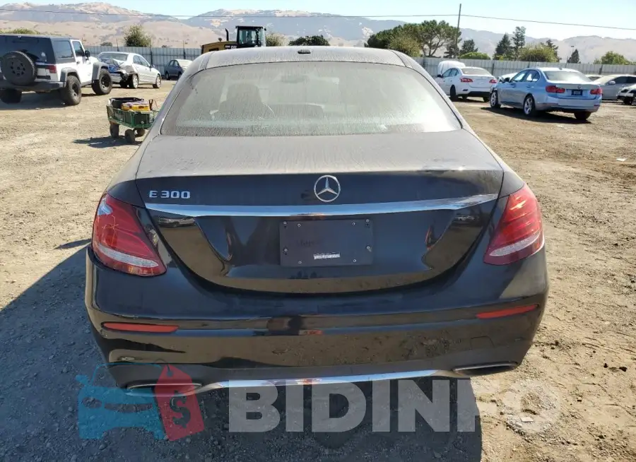 WDDZF4JB7HA184815 Photo# 6